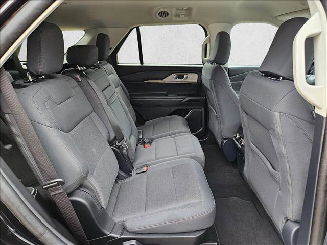 Certified 2025 Ford Explorer Active image 21
