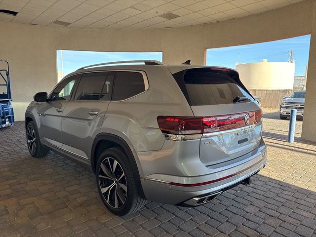 Used 2024 Volkswagen Atlas SEL Premium R-Line AWD/4WD image 2