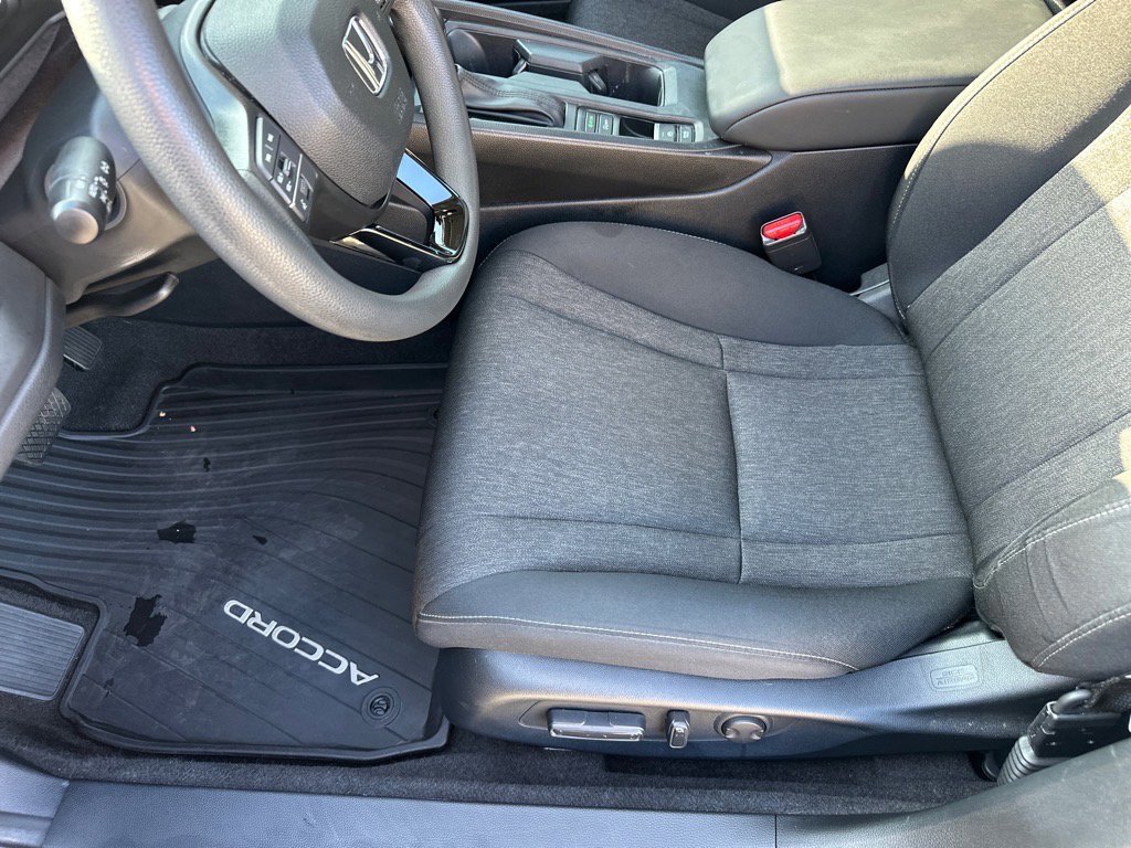 Used 2023 Honda Accord EX image 14