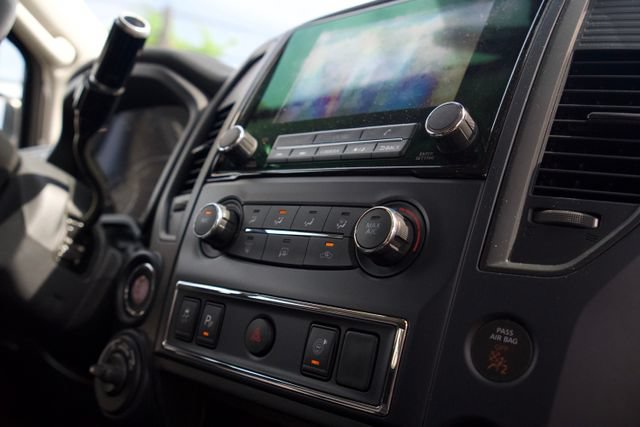 Used 2023 Nissan Titan SV AWD/4WD image 16