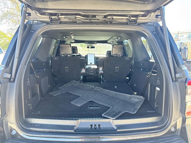 Certified 2023 Ford Expedition Platinum image 26