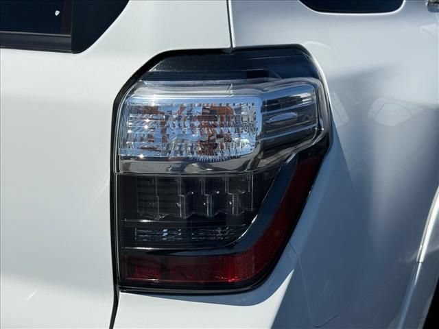 Used 2024 Toyota 4Runner SR5 Premium AWD/4WD image 11