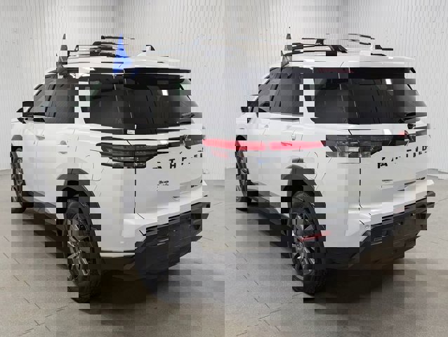 Used 2022 Nissan Pathfinder SV w/ SV Black Package image 8