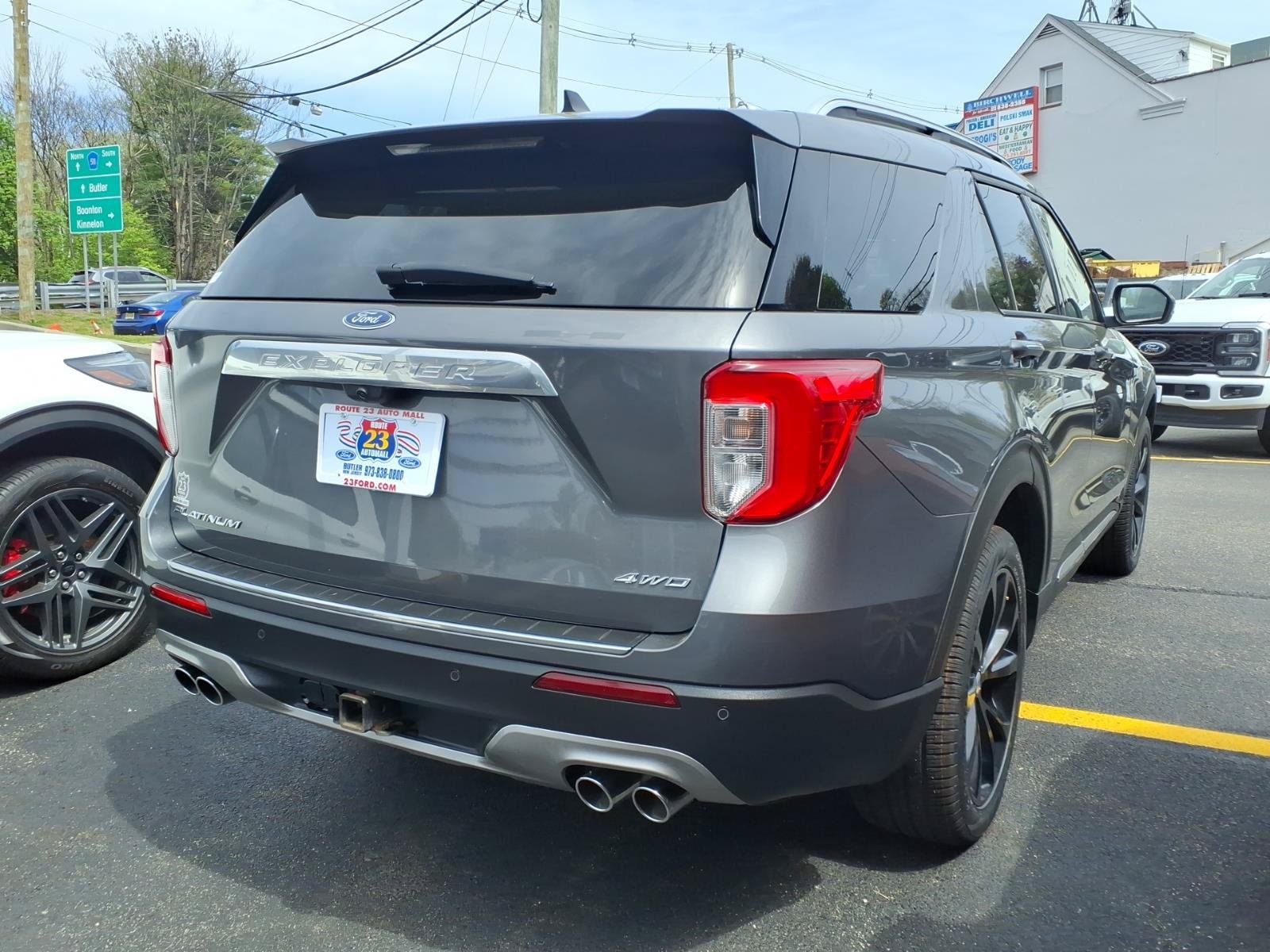 Certified 2023 Ford Explorer Platinum w/ Technology Package AWD/4WD image 8