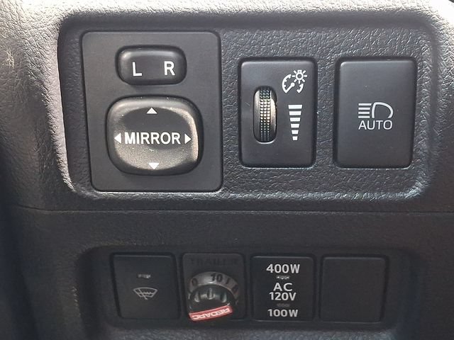 Used 2020 Toyota 4Runner SR5 Premium w/ Moonroof Package AWD/4WD image 26