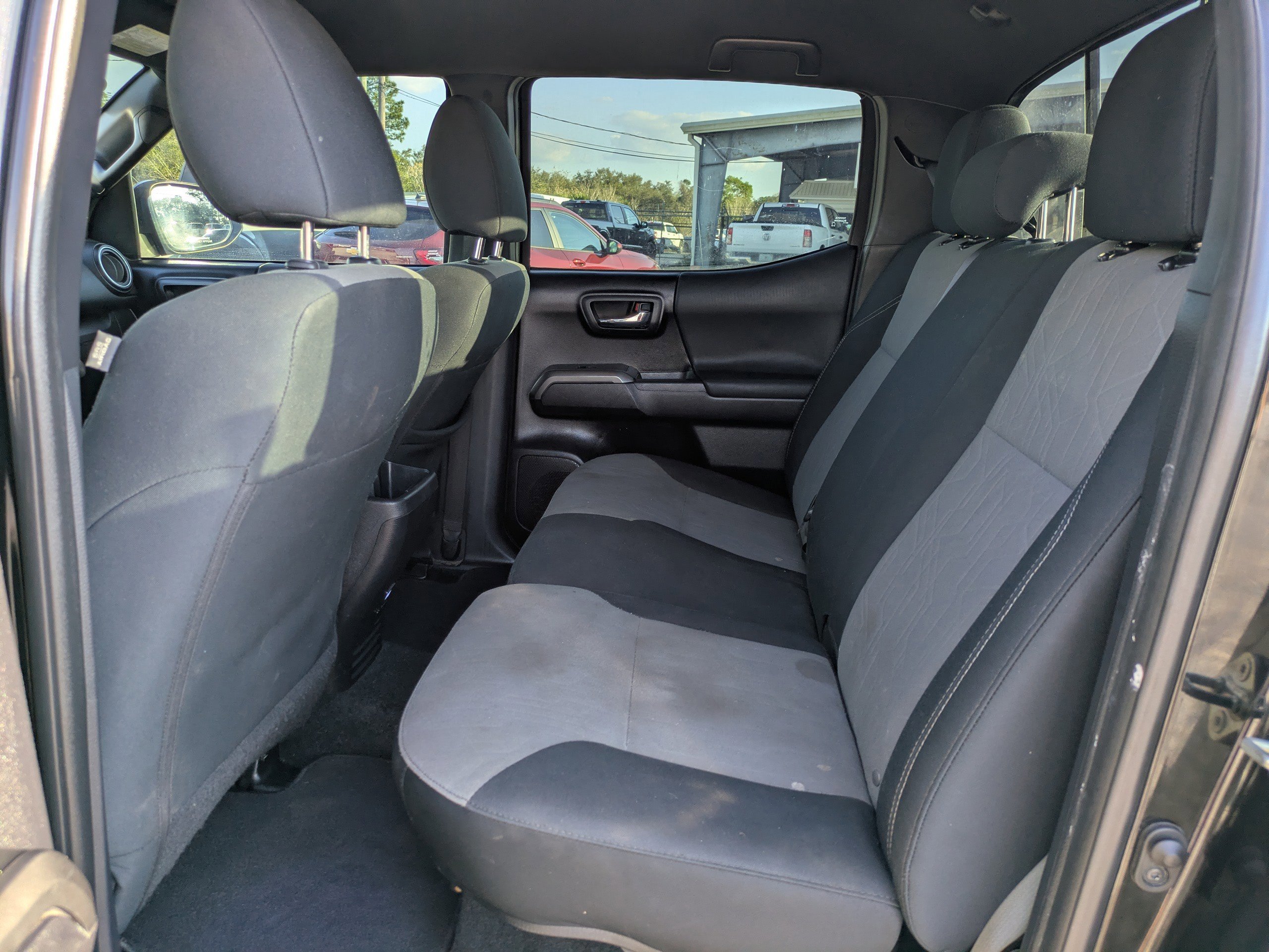 Used 2020 Toyota Tacoma TRD Sport image 13