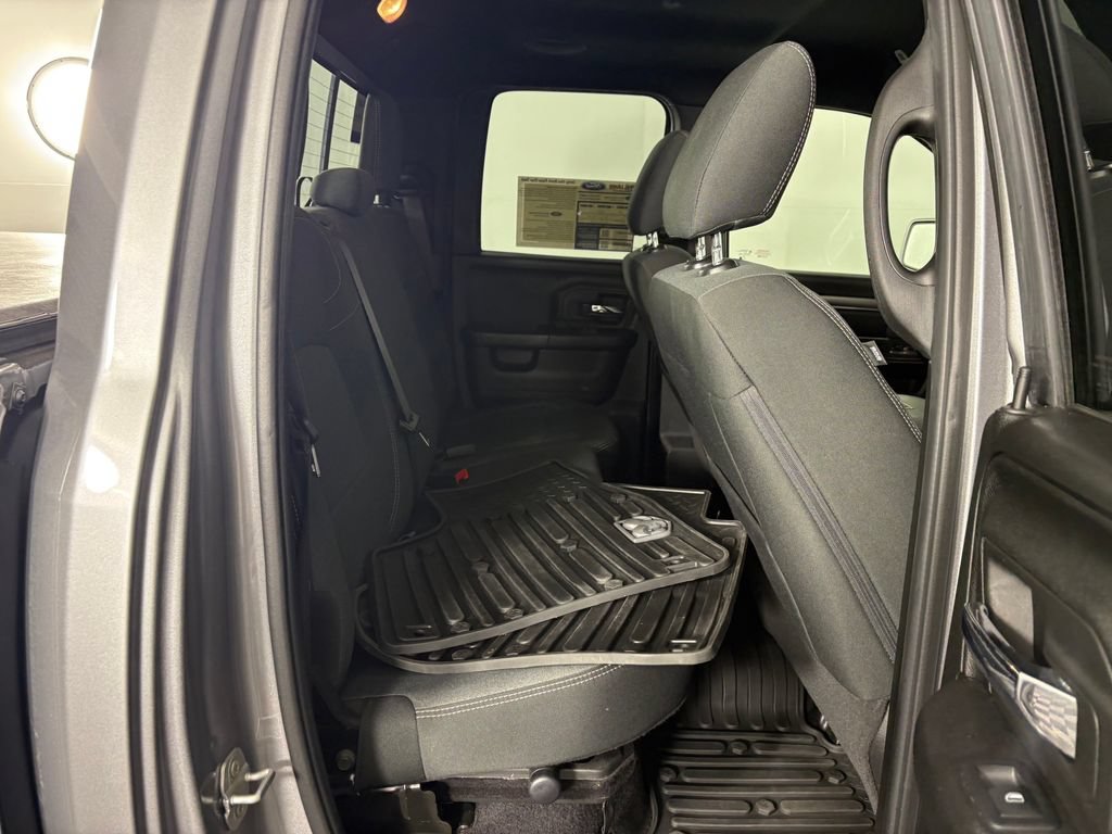 Used 2021 RAM 1500 Warlock AWD/4WD image 31