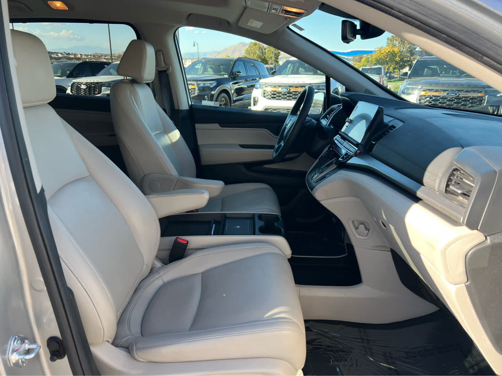 Used 2025 Honda Odyssey EX-L image 4
