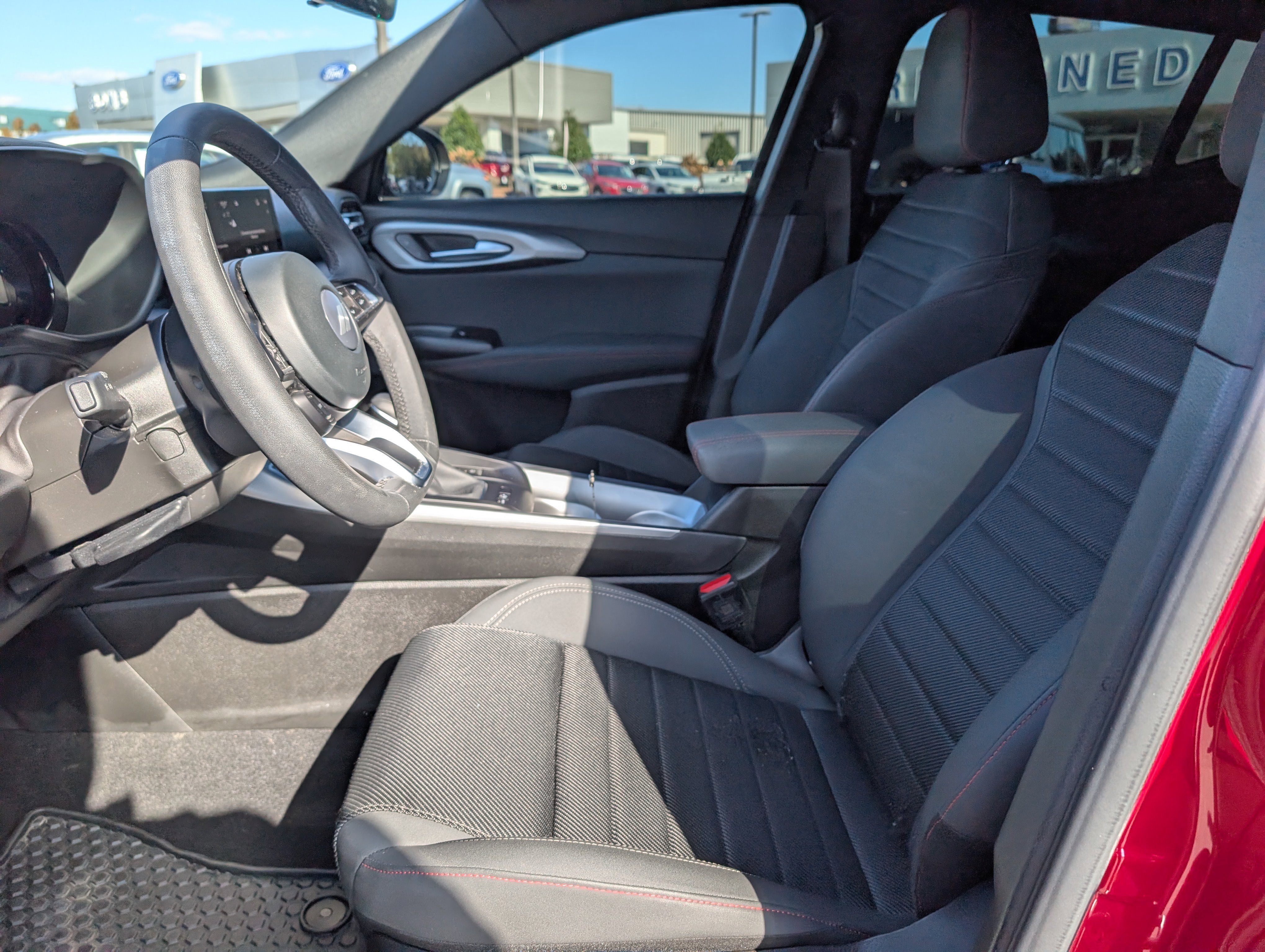 Used 2024 Dodge Hornet GT w/ GT Blacktop Package image 18