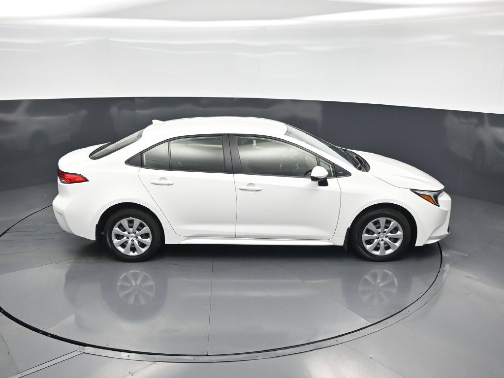 Used 2025 Toyota Corolla LE w/ Carpet Mat Package (TMS) FWD image 38