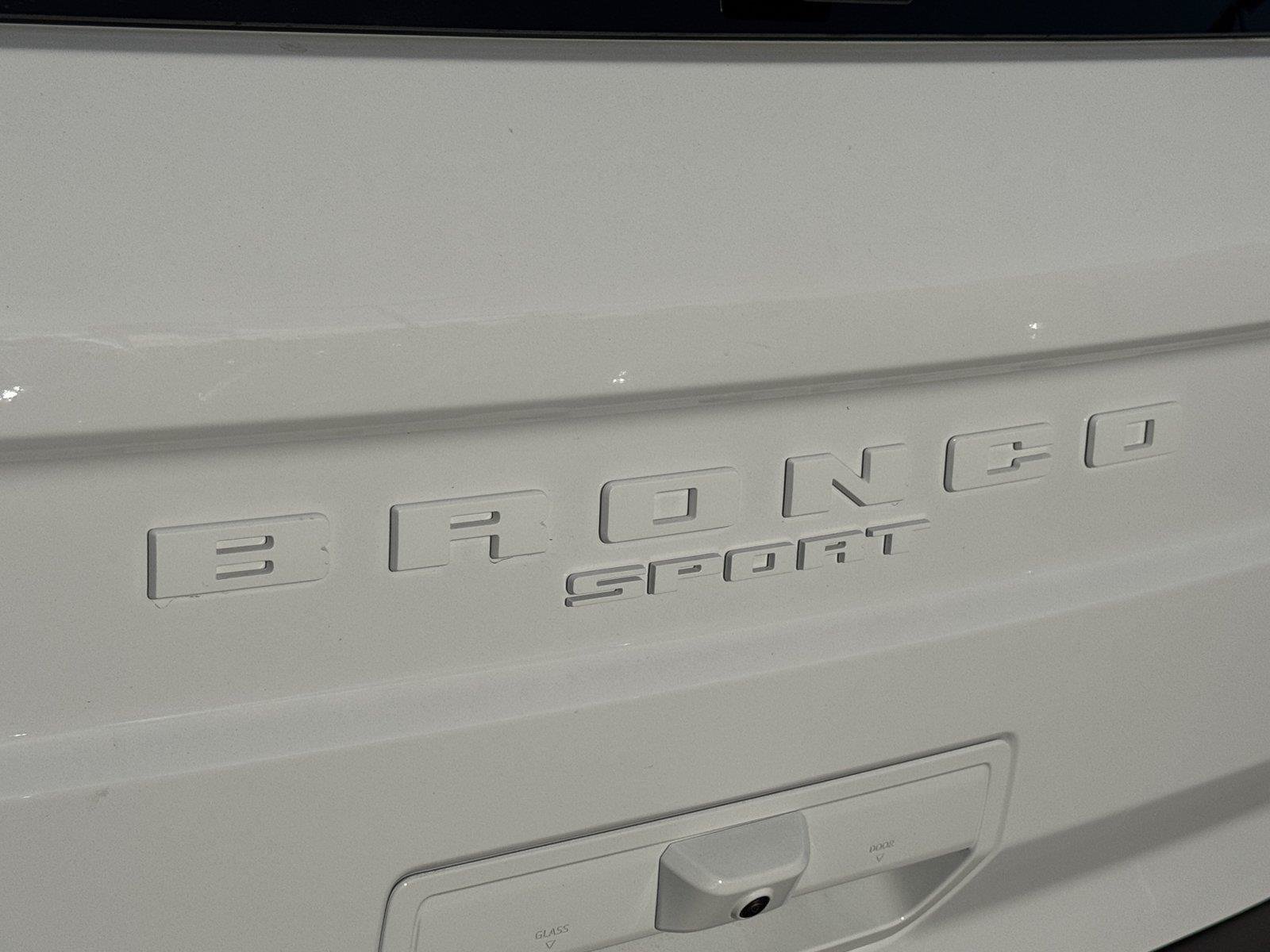 Certified 2025 Ford Bronco Sport Outer Banks w/ Outer Banks Tech Package+ AWD/4WD image 11