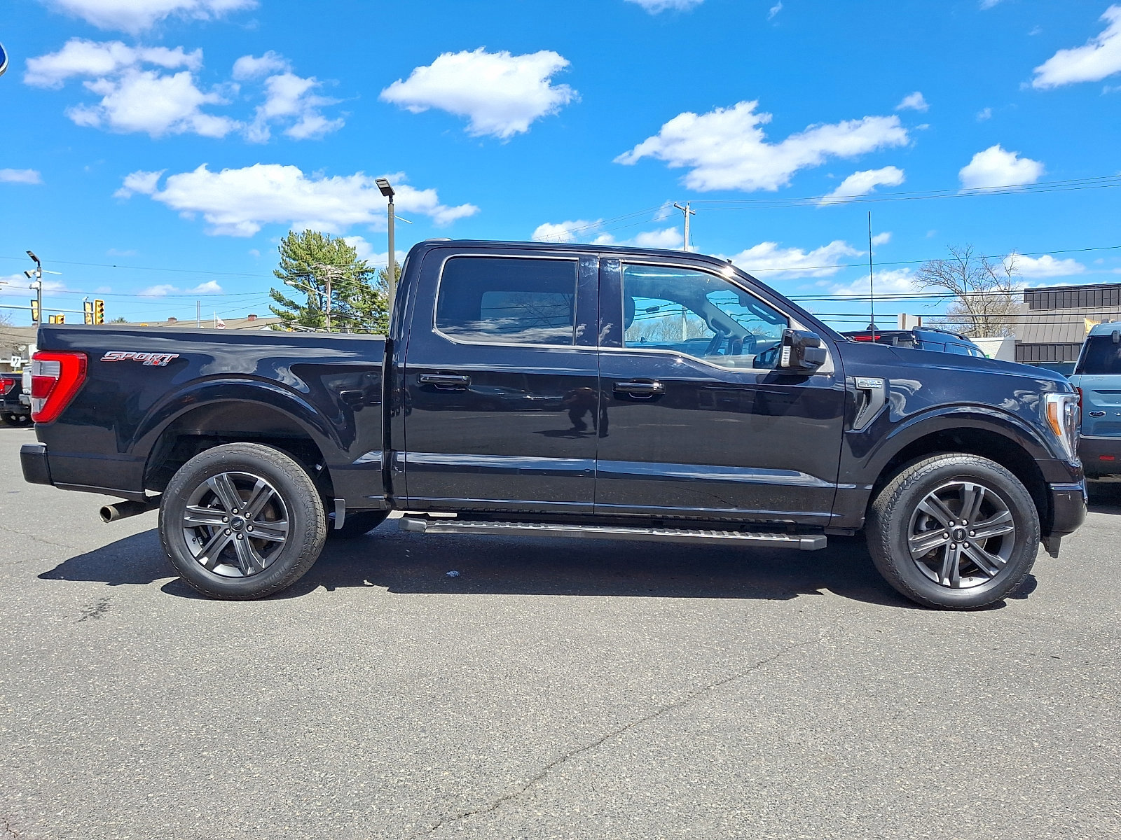 Certified 2023 Ford F150 Lariat w/ Equipment Group 502A High image 3