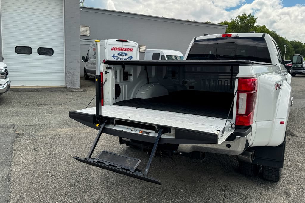 Certified 2022 Ford F450 King Ranch w/ King Ranch Ultimate Package AWD/4WD image 28