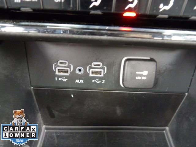 Used 2023 Jeep Grand Cherokee Laredo AWD/4WD image 21