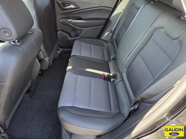 Used 2025 Chevrolet Trax LT FWD image 12
