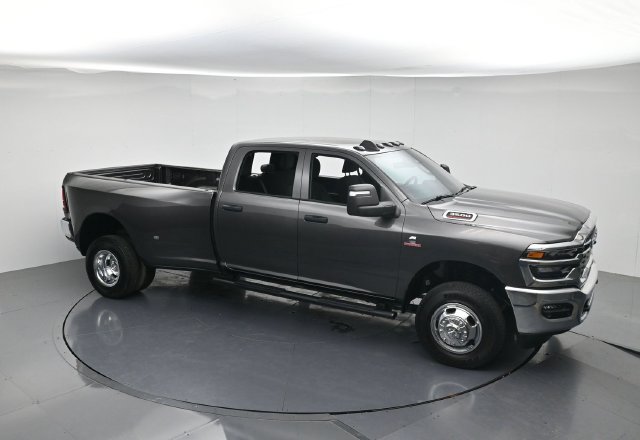 Used 2026 RAM 3500 Tradesman AWD/4WD image 39