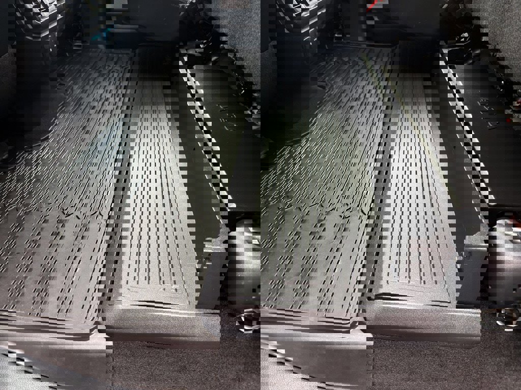 Certified 2025 Ford F150 Raptor image 47