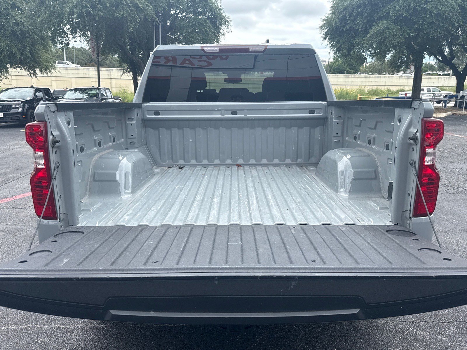 Used 2025 Chevrolet Silverado 1500 Custom RWD image 11