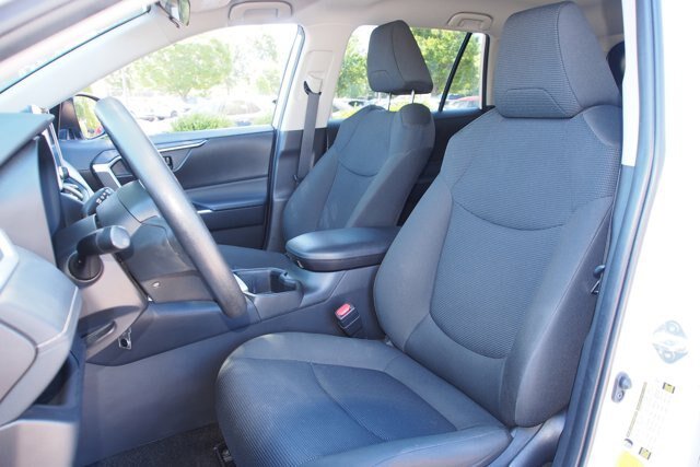 Used 2024 Toyota RAV4 LE FWD image 16