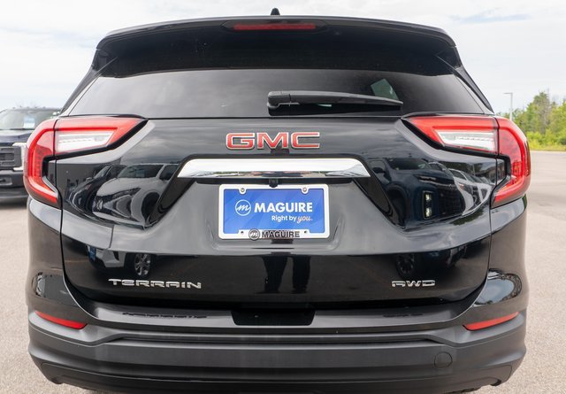 Used 2024 GMC Terrain SLE AWD/4WD image 7