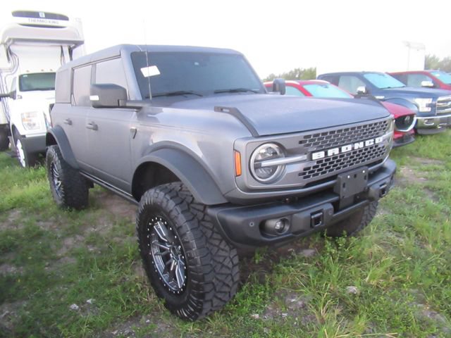 Certified 2025 Ford Bronco Badlands AWD/4WD image 1