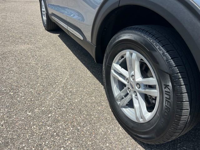 Certified 2024 Ford Explorer XLT w/ Equipment Group 202A AWD/4WD image 26