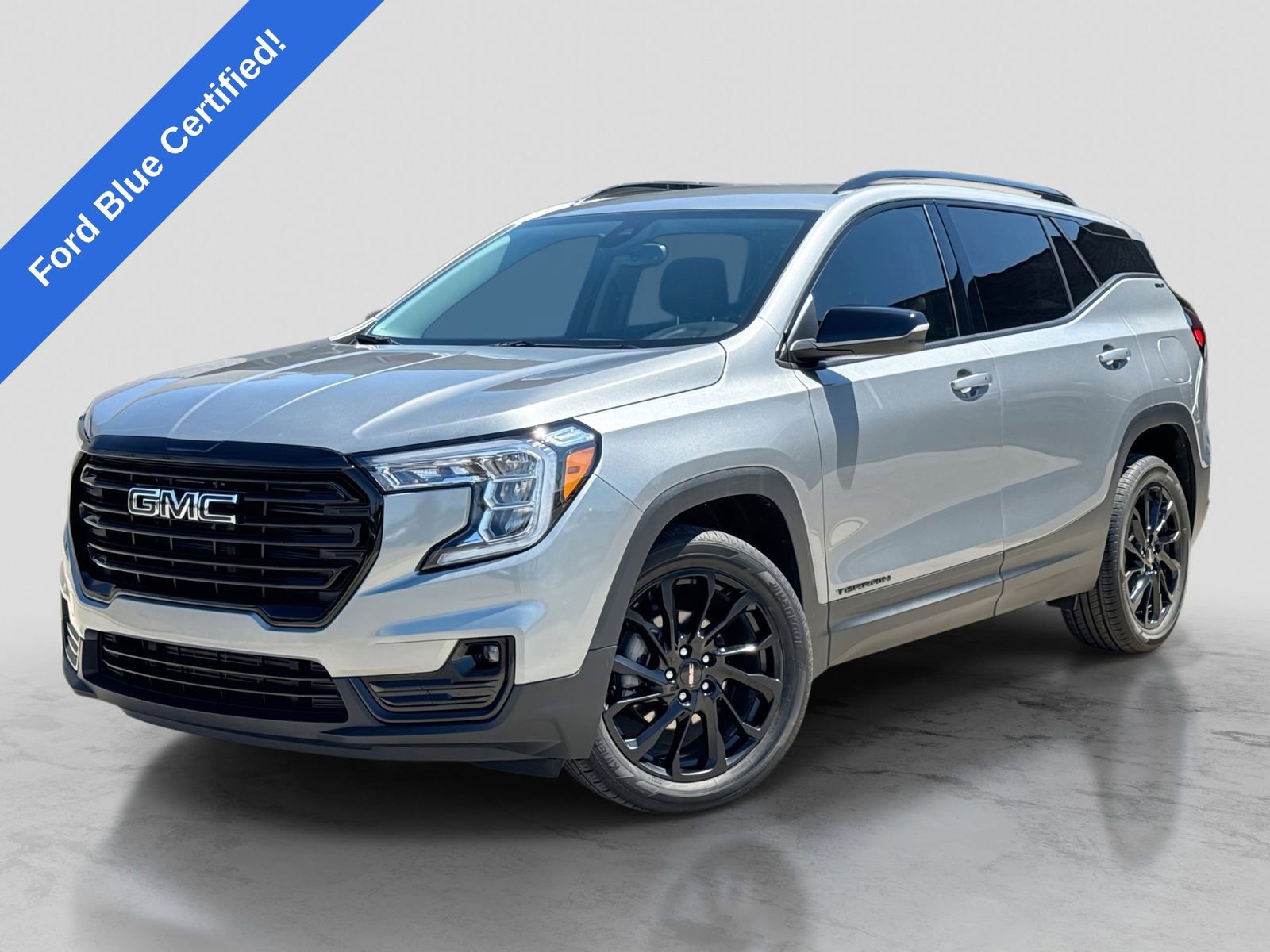 Used 2024 GMC Terrain SLT w/ Elevation Edition AWD/4WD image 1