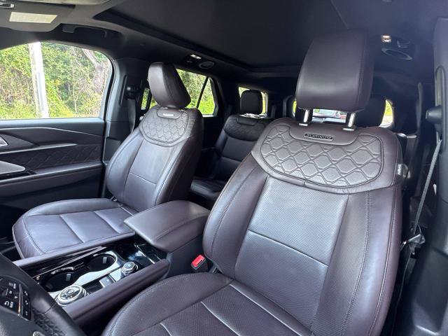 Certified 2025 Ford Explorer Platinum w/ LUX Leather Package AWD/4WD image 8