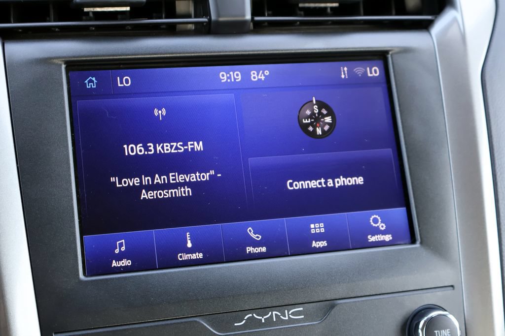 Certified 2020 Ford Fusion SEL FWD image 31