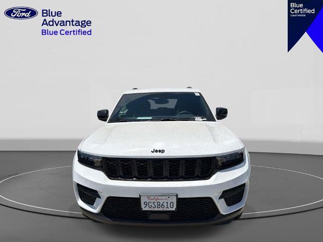 Used 2023 Jeep Grand Cherokee Altitude AWD/4WD image 5