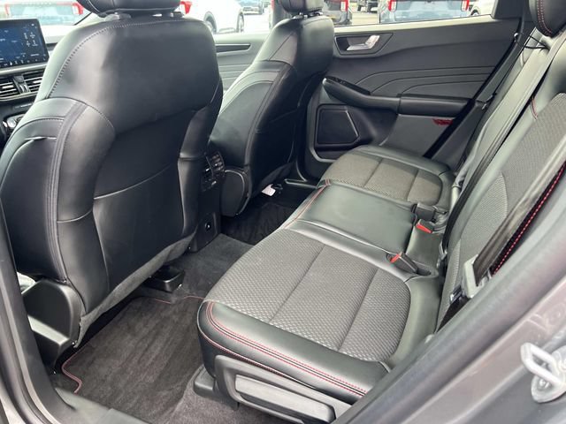 Certified 2023 Ford Escape ST-Line w/ Tech Pack #1 AWD/4WD image 14