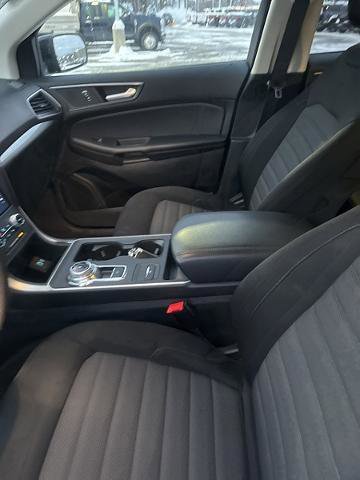 Certified 2022 Ford Edge SE w/ Black Appearance Package image 13