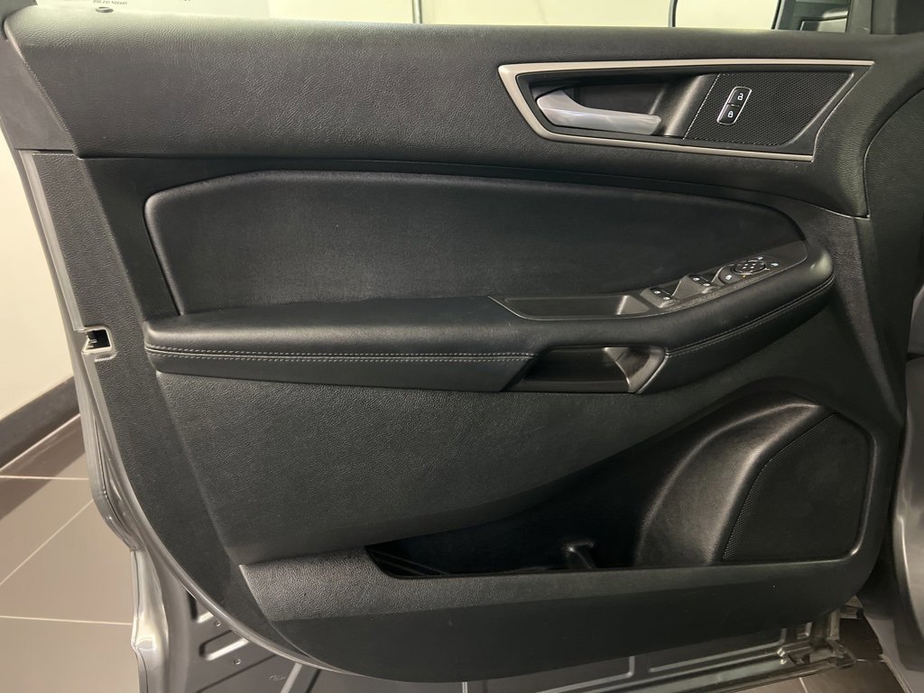 Certified 2022 Ford Edge SEL w/ Convenience Package image 28
