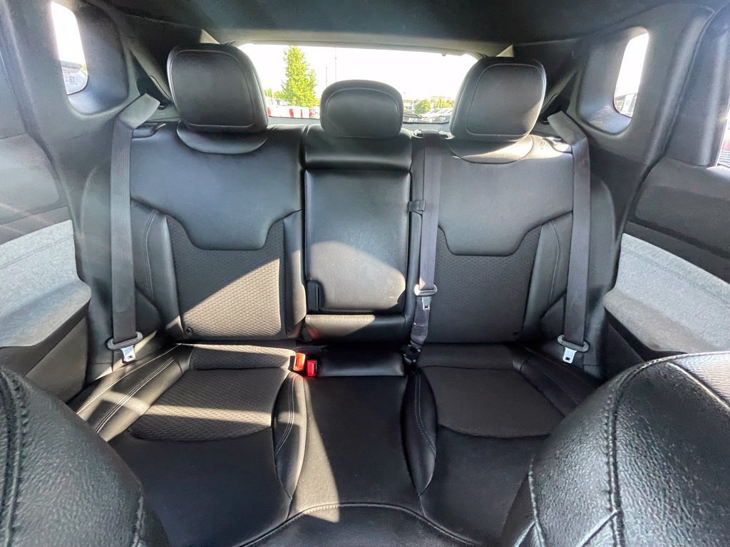 Used 2024 Jeep Compass Latitude AWD/4WD image 22