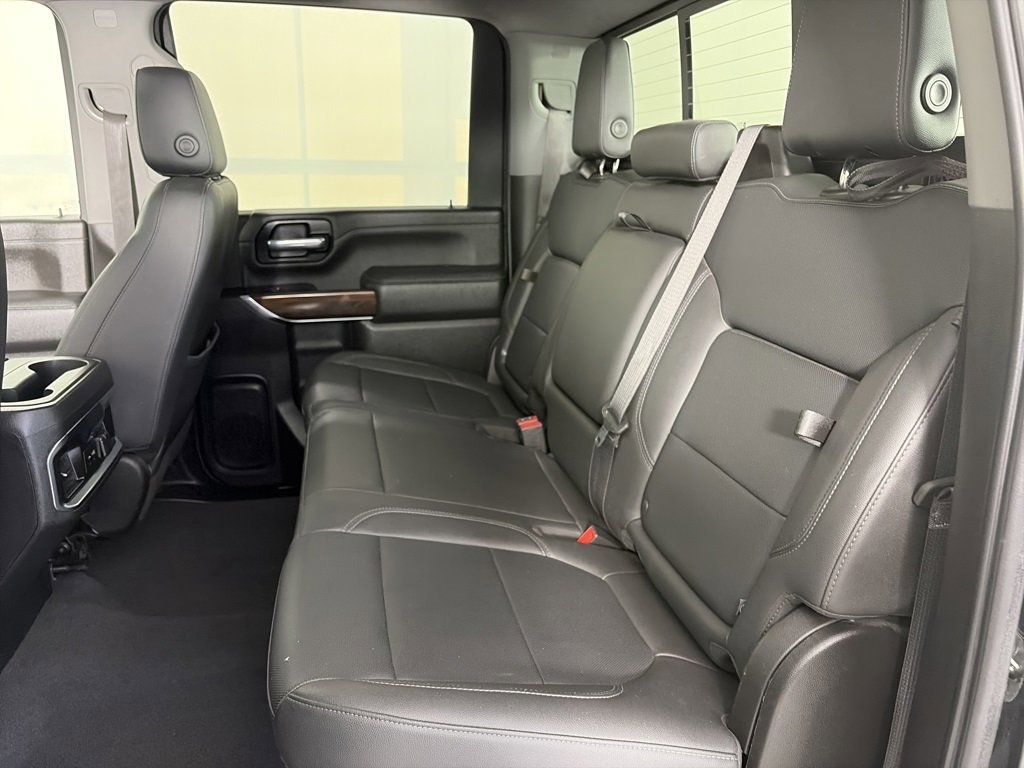 Used 2022 GMC Sierra 3500 SLT w/ SLT Premium Package image 13