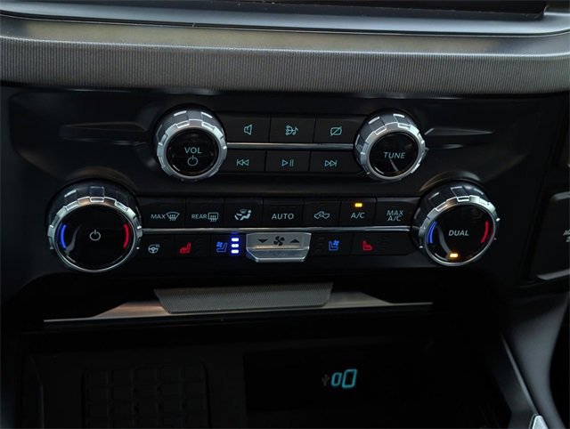 Certified 2024 Ford F250 Platinum image 21