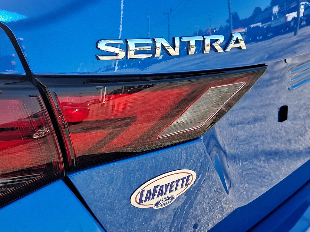 Used 2025 Nissan Sentra SV FWD image 30