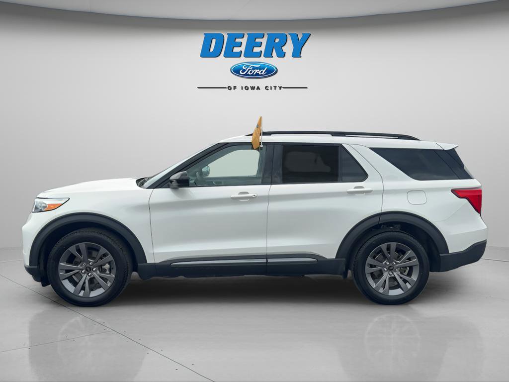 Certified 2024 Ford Explorer XLT w/ Equipment Group 202A AWD/4WD image 2