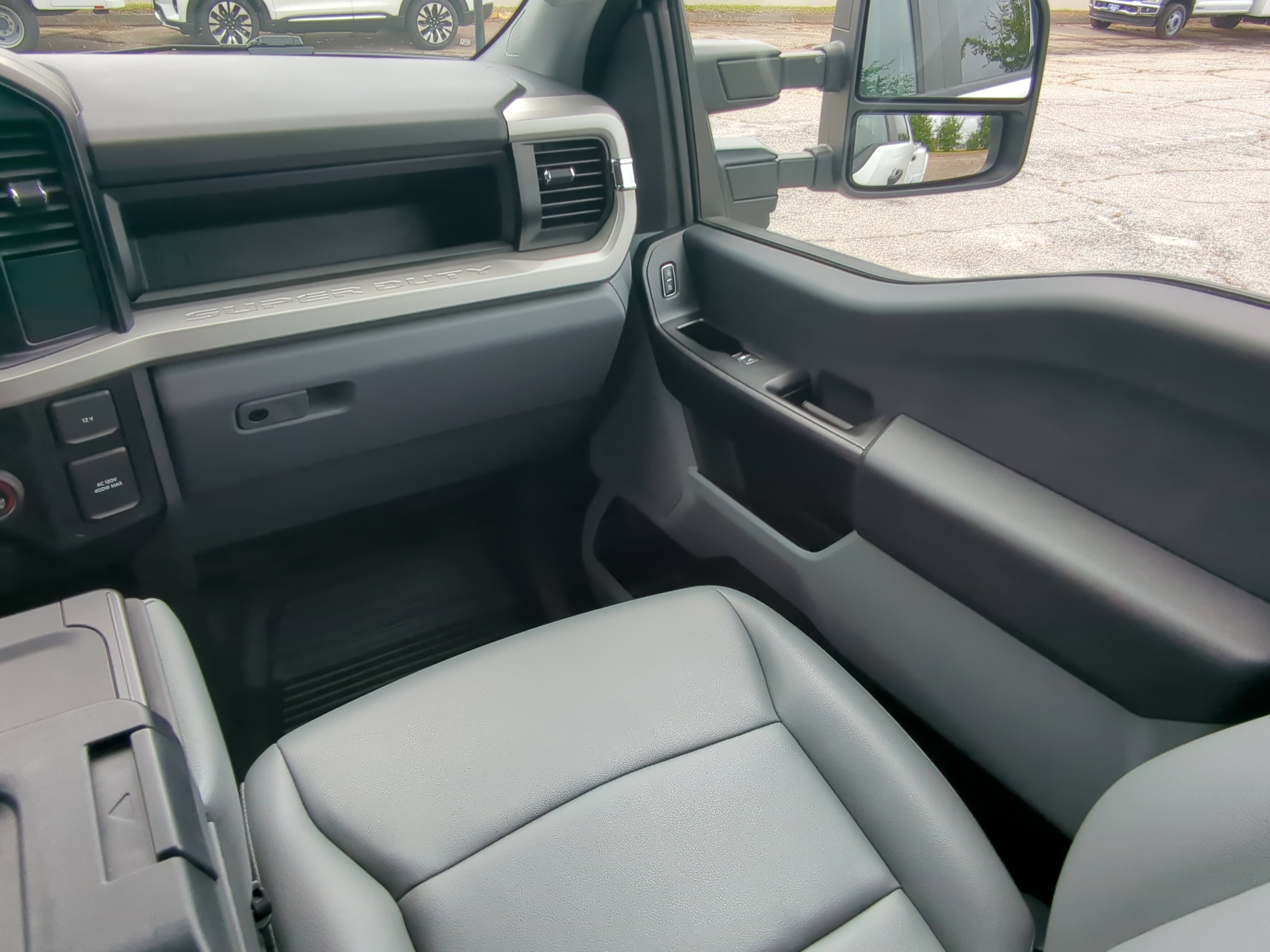 Certified 2025 Ford F350 XL w/ 360-Degree Camera Package AWD/4WD image 15