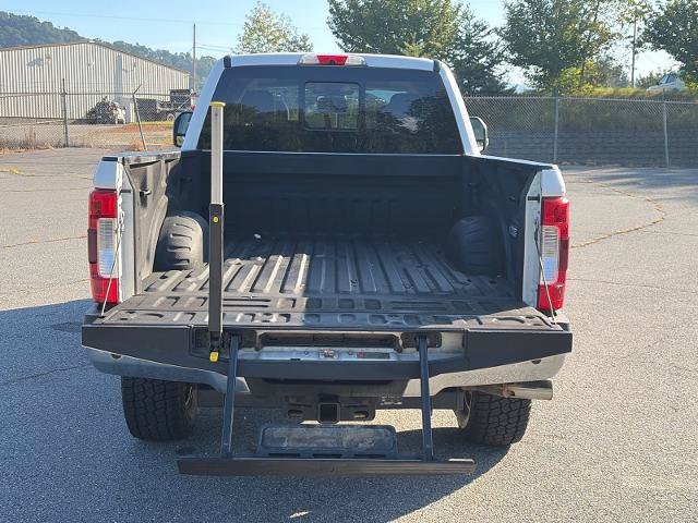 Certified 2019 Ford F250 Lariat w/ Lariat Ultimate Package AWD/4WD image 4