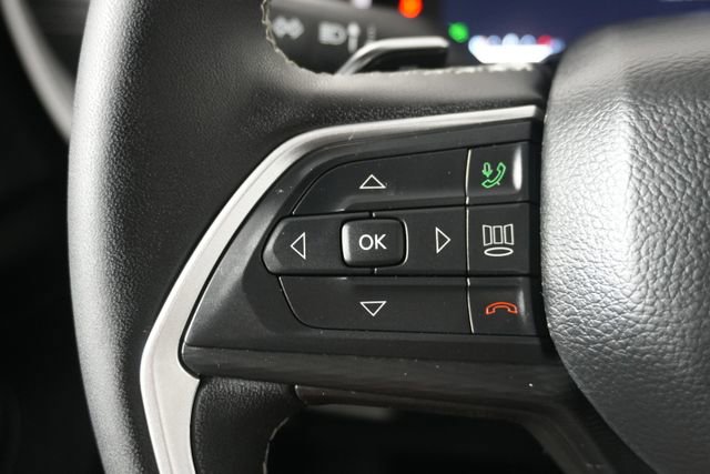 Used 2025 Jeep Grand Cherokee Laredo X AWD/4WD image 14