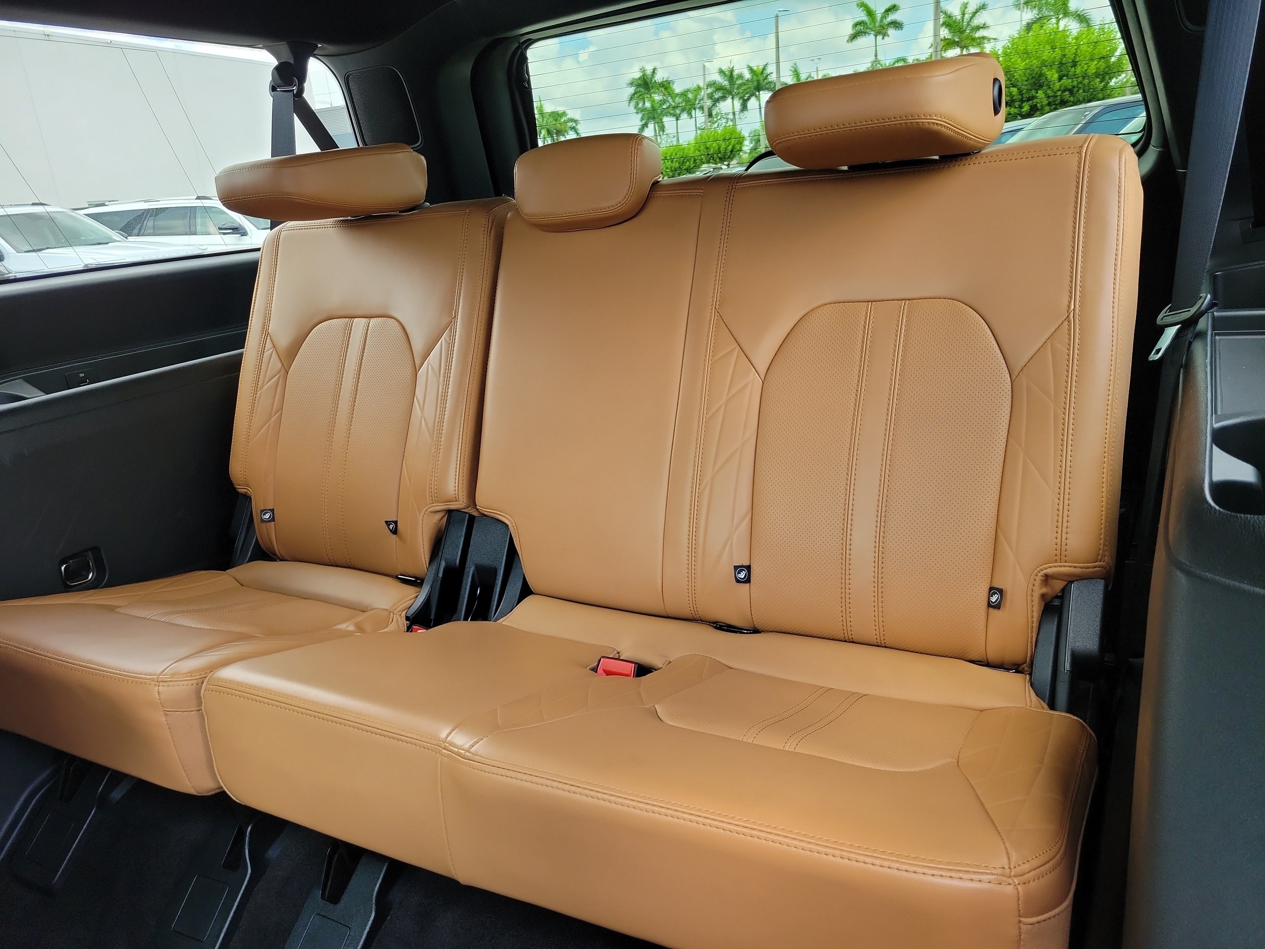 Certified 2023 Ford Expedition Max Platinum RWD image 16