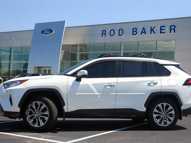 Used 2021 Toyota RAV4 Limited AWD/4WD image 3
