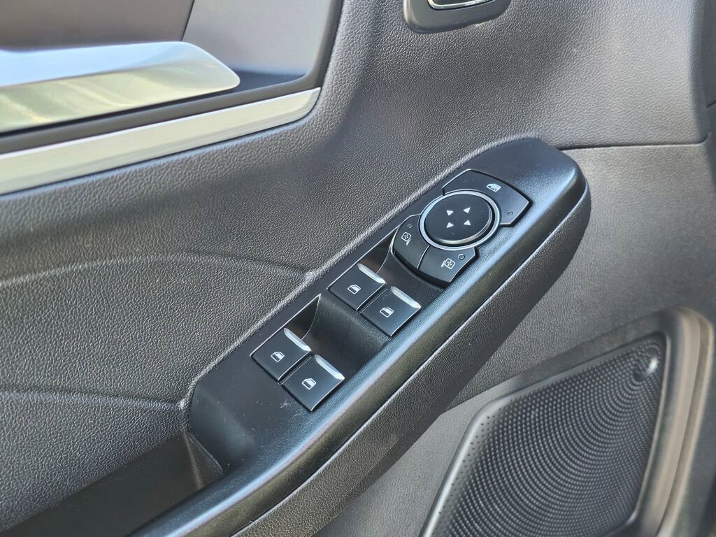 Certified 2025 Ford Escape Platinum AWD/4WD image 19