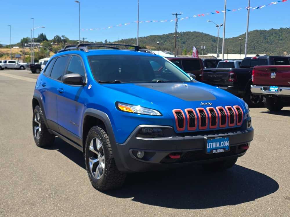 Used 2018 Jeep Cherokee Trailhawk w/ Trailer Tow Group AWD/4WD image 7