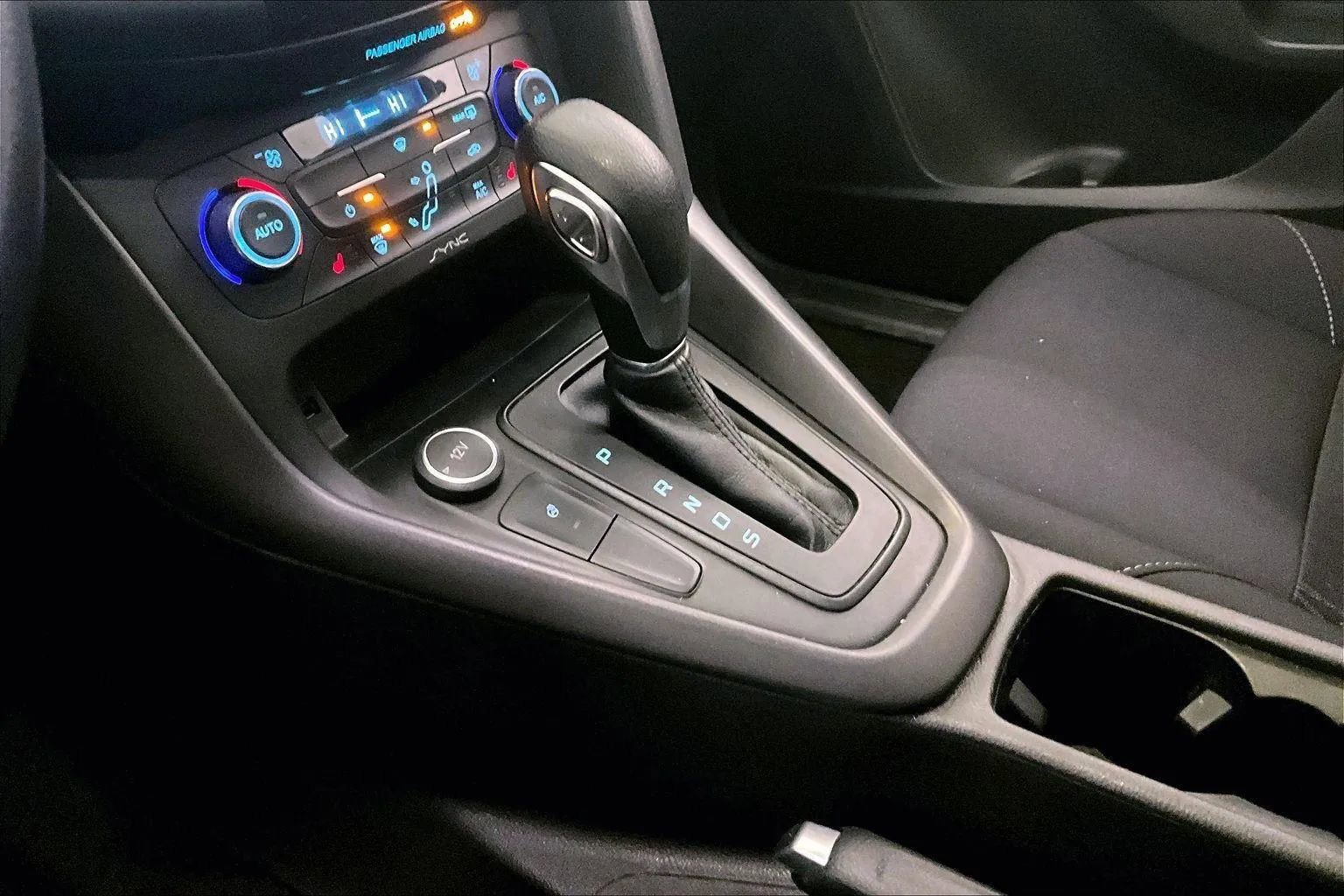 Certified 2017 Ford Focus SEL w/ Cold Weather Package image 16