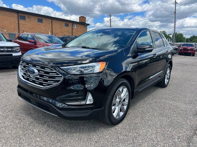 Certified 2023 Ford Edge Titanium w/ Equipment Group 301A AWD/4WD image 27