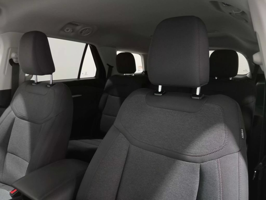 Certified 2025 Ford Explorer Active AWD/4WD image 16