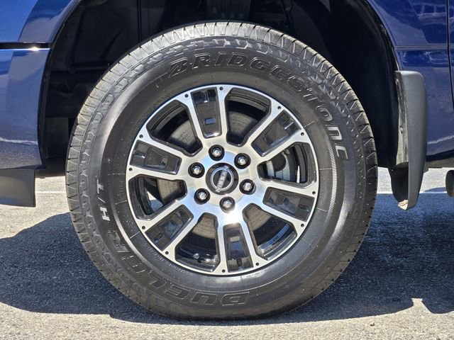 Used 2024 Nissan Titan SV w/ SV Convenience Package RWD image 10