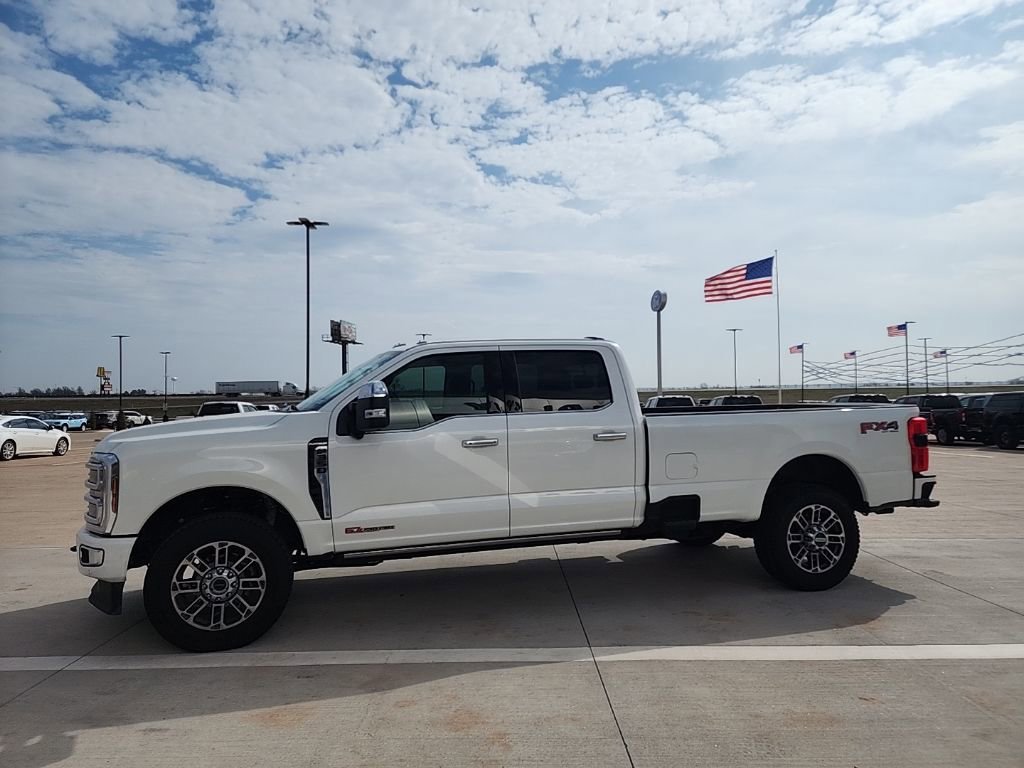 Certified 2025 Ford F350 Platinum w/ Platinum Plus Package image 2